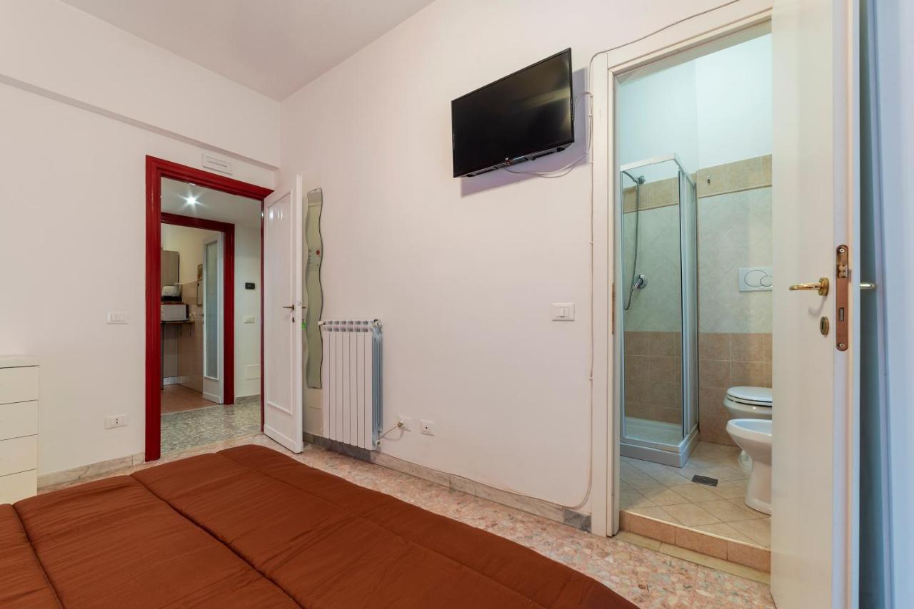 Mm Cipro Apartment With Balcony Рим Екстериор снимка